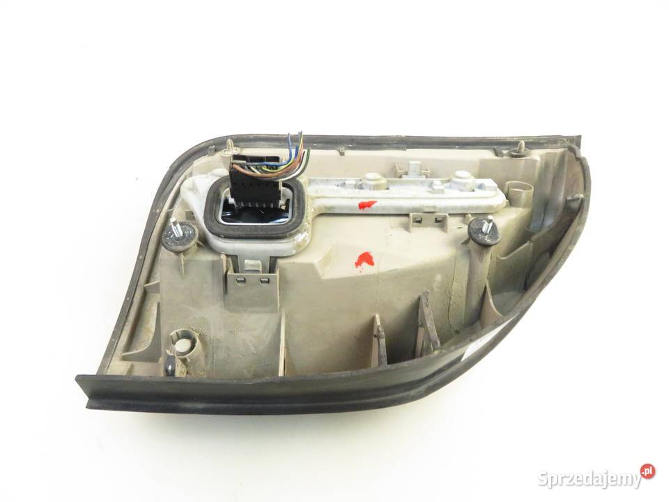 LAMPA PRAWA TYLNA OPEL ZAFIRA A T98