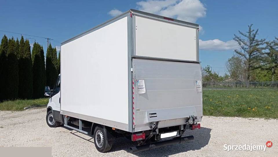Iveco DAILY 160 TDI KONTENER 8PALET WINDA 750 Szydłów