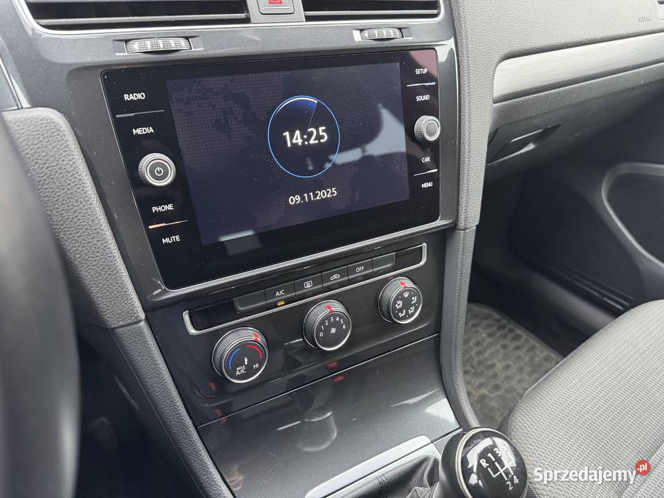 Volkswagen Golf VII Comfortline 16 TDI salon światła do jazdy dziennej mazowieckie Ludwików sprzedam