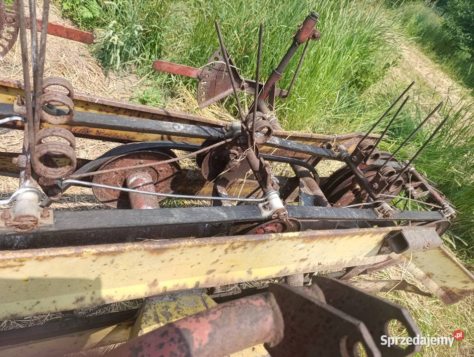 Przewracarka tasmowa Zgrabiarki i przetrząsacze Pszczyna