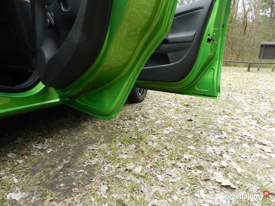 Opel Corsa D benzyna 14 100 5drzwi klima Livt Puszczykowo