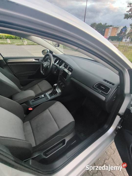Syndyk sprzeda Volkswagen Golf VII 16 TDI 2014r Warszawa