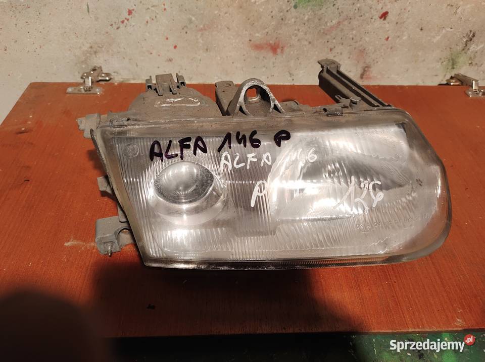 ALFA ROMEO 146 lampa przód prawa Kielce