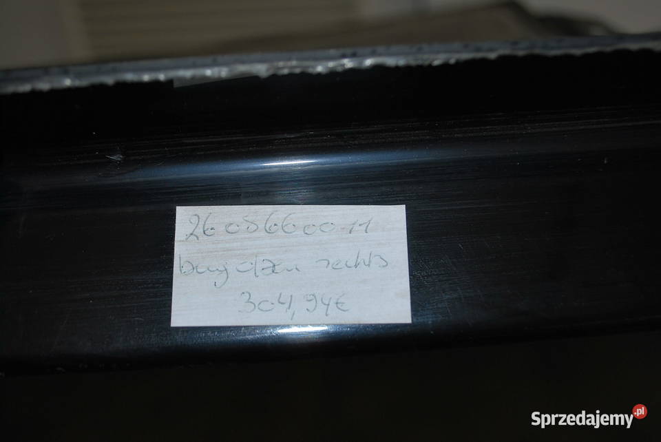 MASKOWNICA PRZEDNIA PRAWA GÓRNA HOBBY 2608660011 VAT marża mazowieckie Grzebowilk