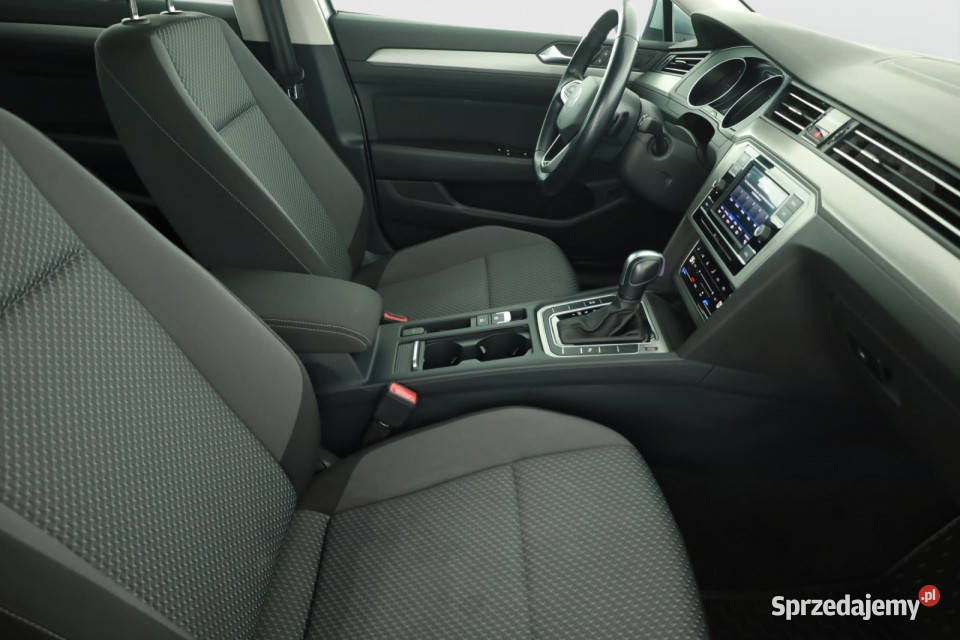 VW Passat 20 TDI szary