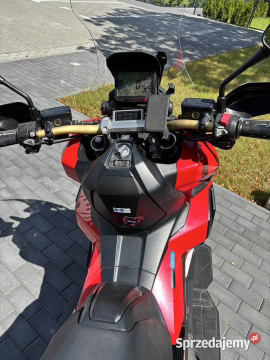 Honda XADV 2017 stan mały przebieg polski salon czerwony Wrocław sprzedam