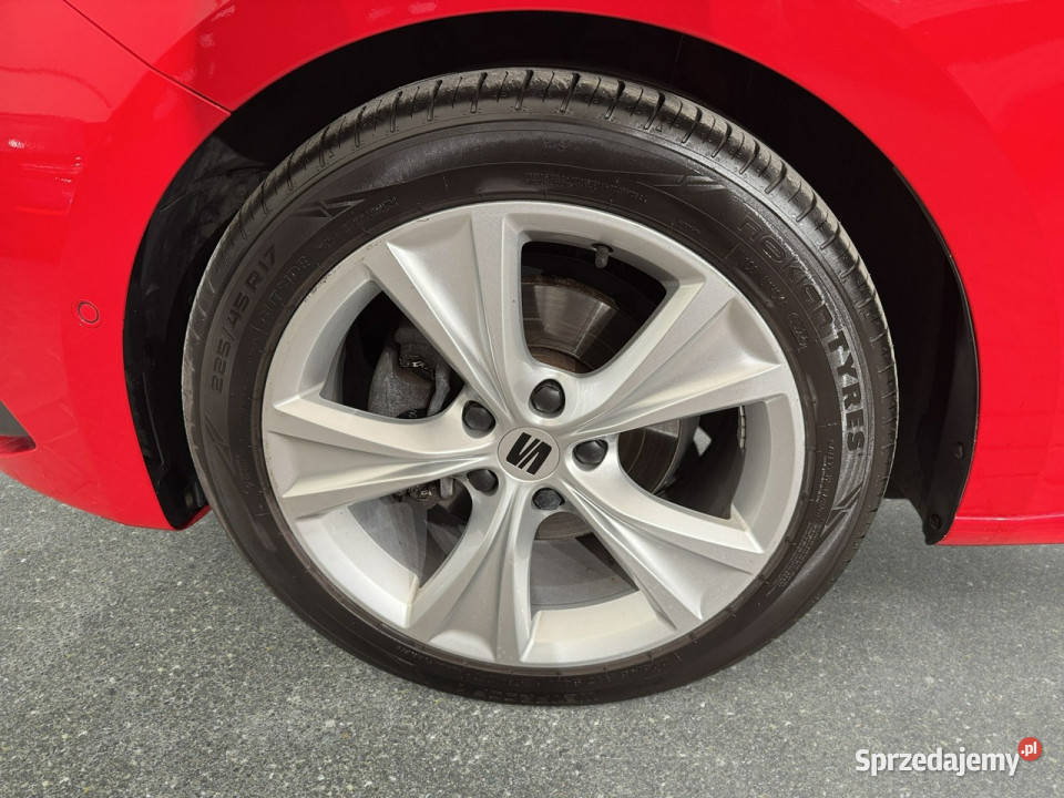 Seat Leon Sportstourer FR 15TSI 130 M6 2021 r aluminiowe felgi Myślenice