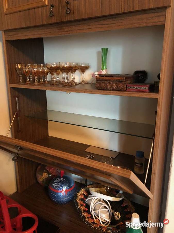 Meblościanka z czasów PRL Vintage pełną gębą sprzedam