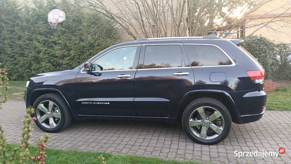 Jeep Grand Cherokee 30 CRD Overland nieuszkodzony Radom sprzedam
