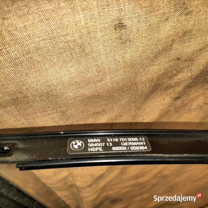 Mechanizm rolety tylnej lewej szyby BMW E65 NIE osobowe Rolety bagażnika Poręba