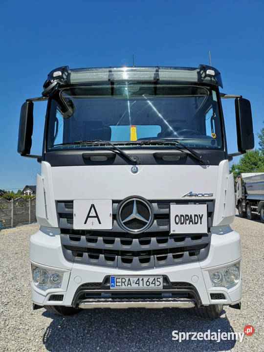 Mercedes Arocs 3251 Hakowiec 8x4 Palfinger Daleszyce