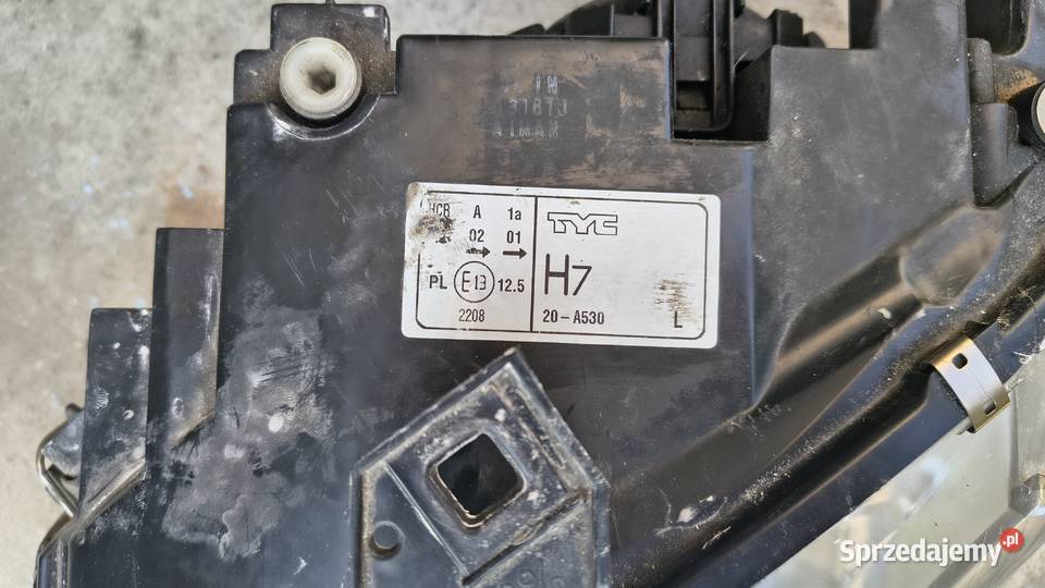 Audi A4 B7 Lewa Lampa przód Ostrowiec Świętokrzyski sprzedam