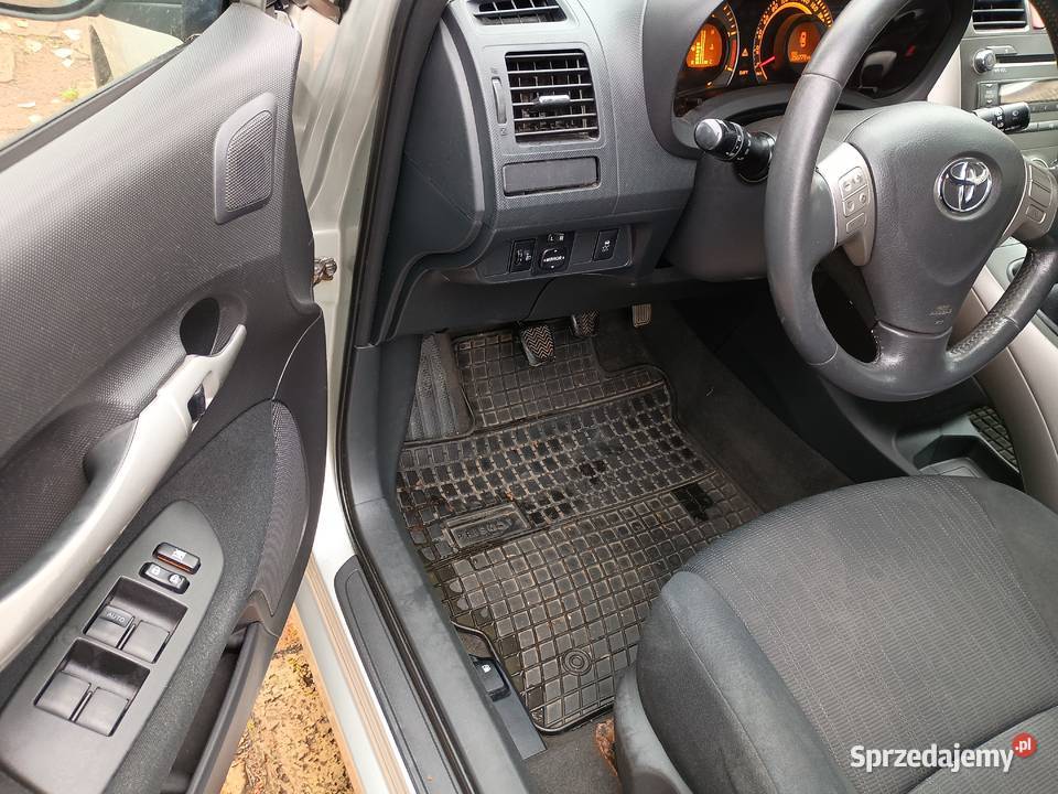 ZADBANA Toyota AURIS diesel 20 Ruda Śląska