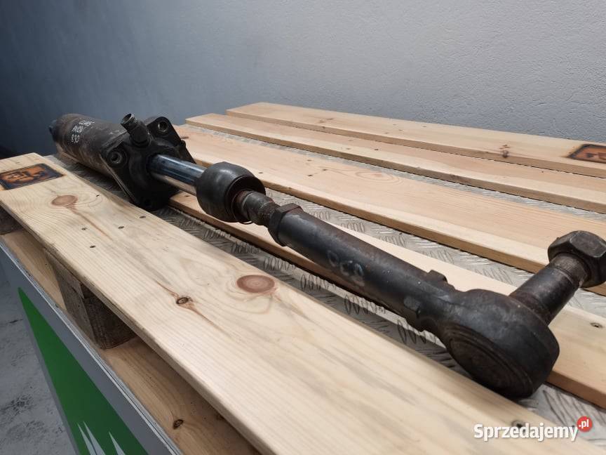 Claas Axion 830 Cylinder hydrauliczny skrętu wielkopolskie sprzedam