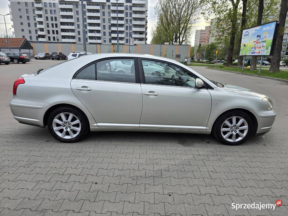 Toyota Avensis 20 benzyna 147 2004r T25 Toyota Łódź