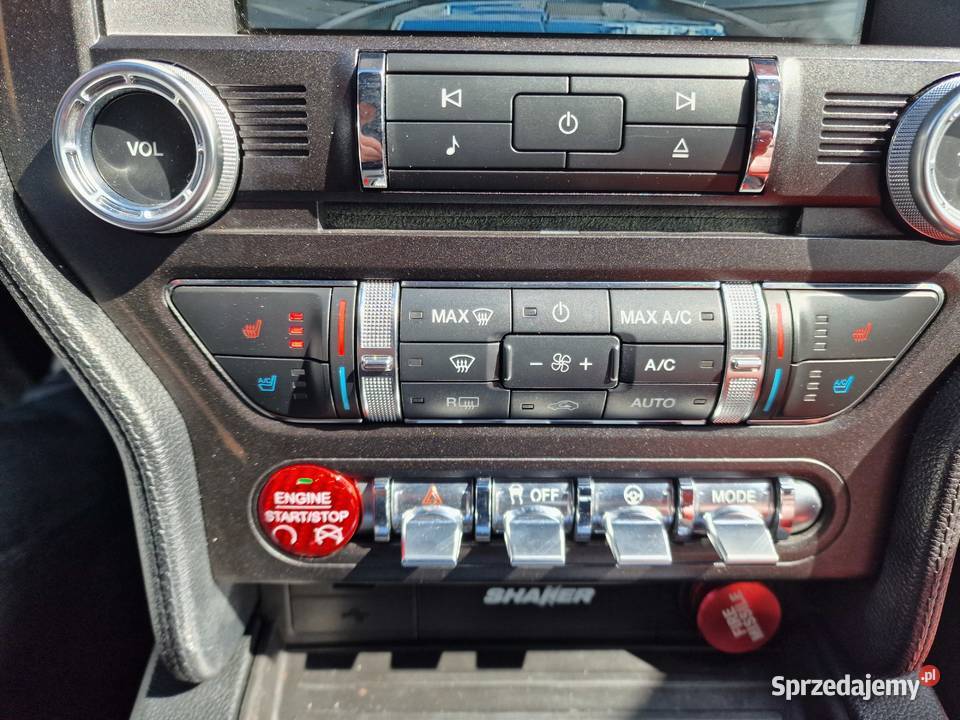 Mustang Europa Szwajcaria benzyna Lublin