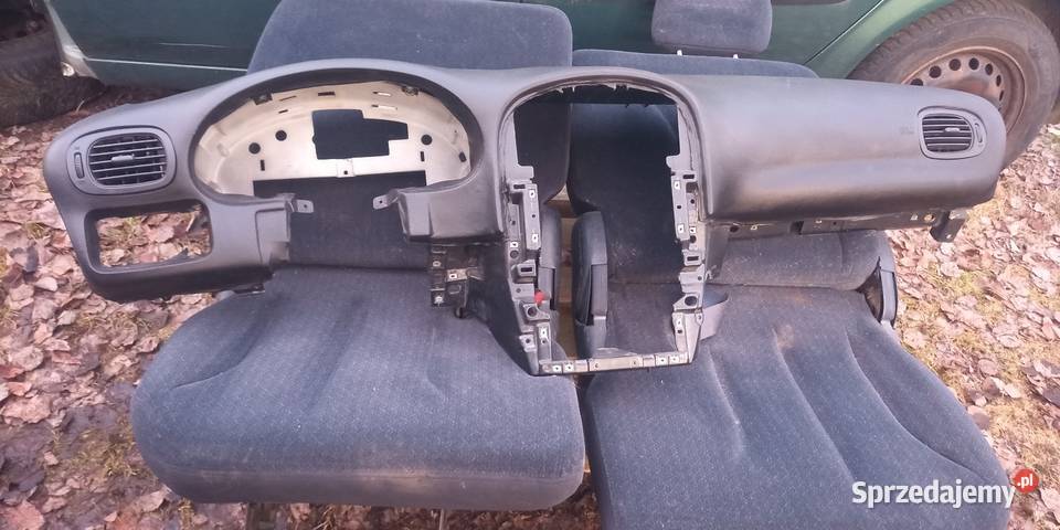 Chrysler Voyager 0107 Dodge Grand Caravan deska Deski rozdzielcze, konsole śląskie Częstochowa