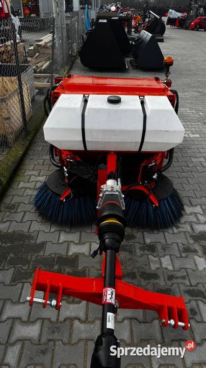 Zamiatarka komunalna MT1 z koszem na odpady łódzkie Mroczków Duży