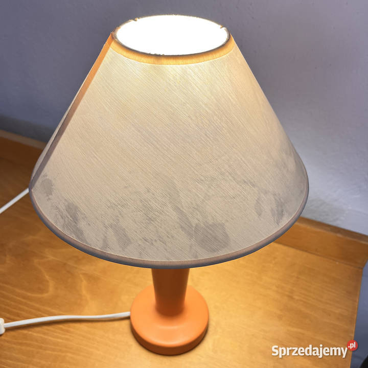 Lampa stołowa z abażurowym kloszem BEA04 Lamperr Warszawa