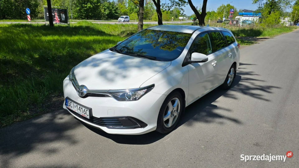 Toyota Auris II 2012 217000km Karczew