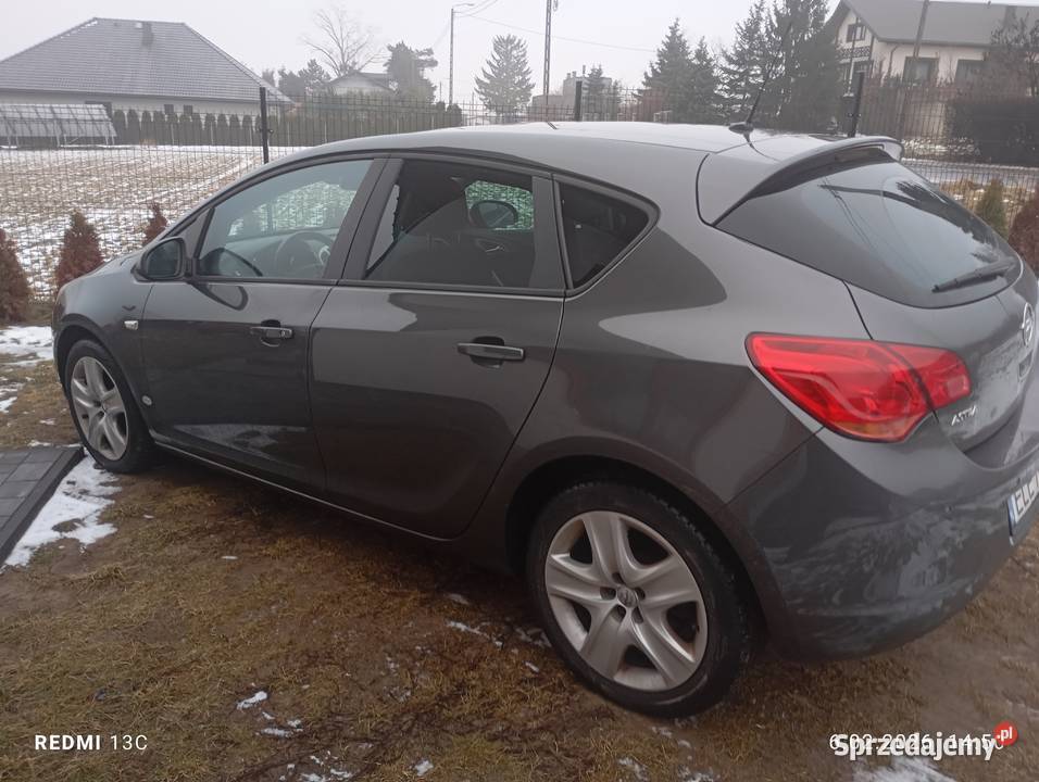 Opel Astra J 16 MPI 198000km