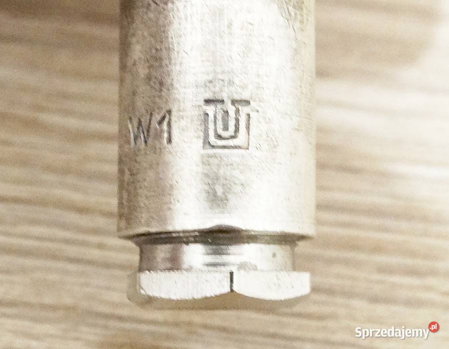 Złącze kątowe wtyk BNC50W1 50 omów UNITRA nowy Gliwice