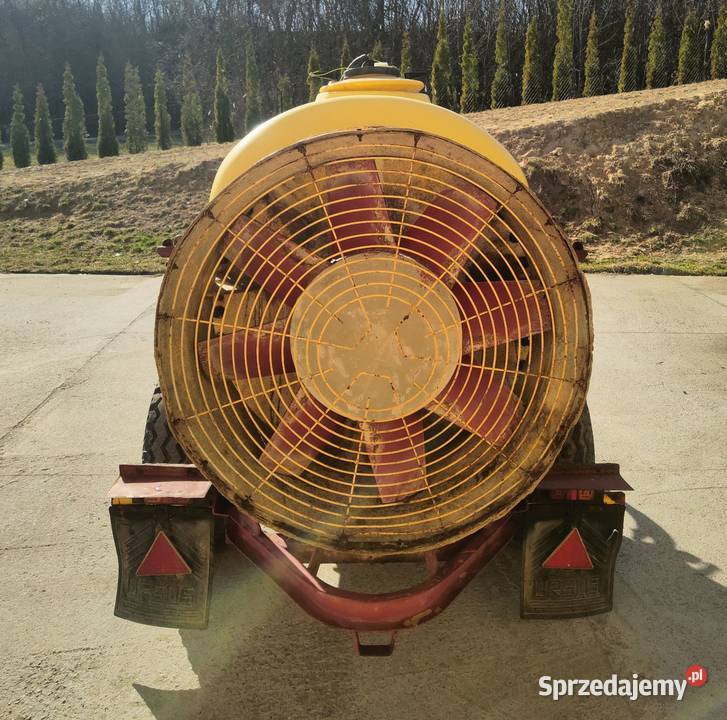 Opryskiwacz sadowniczy 1500l ślęza nieuszkodzony Dmosice