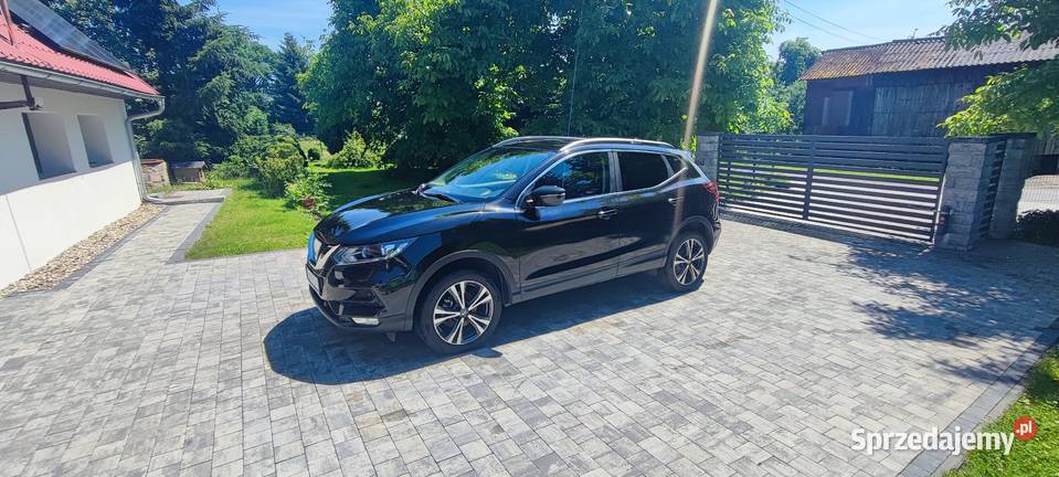 Nissan Qashqai 2017 Lift Super stan 12 115 benzyna Lwówek Śląski