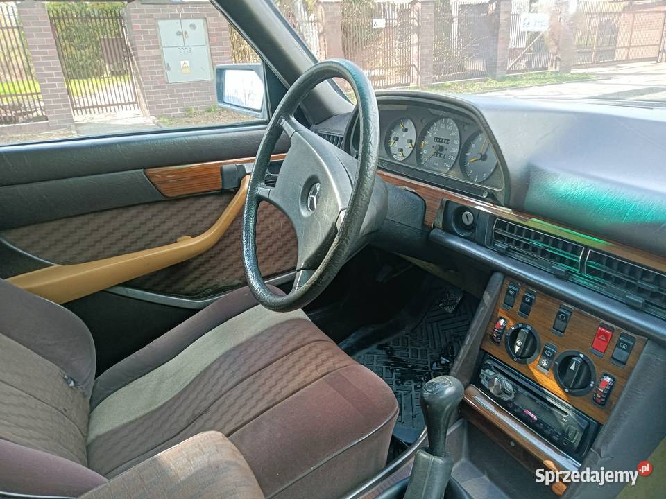 Karawan MercedesBenz Klasa S 300 SE 28 Oldtimer Motoryzacja Białystok