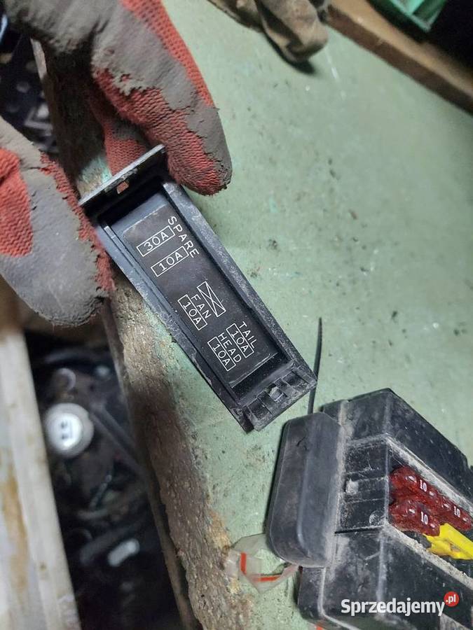 Kawasaki GPX 600 skrzynka bezpieczników fuse box Pozostałe Jelenia Góra