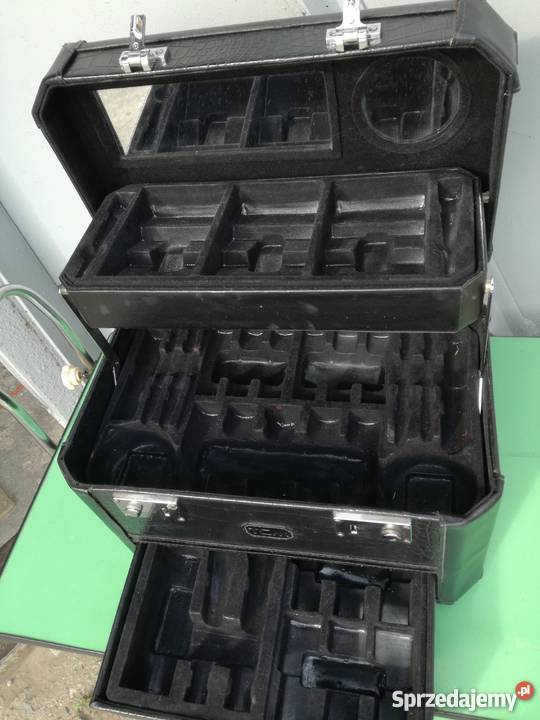 Kuferek na biżuteri firmy TCM