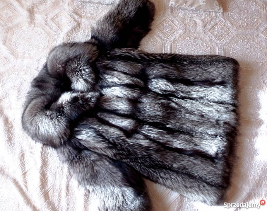 Futro Nowe Srebrne Lisy Ekskluzywne Eleganckie szary/srebrny Warszawa
