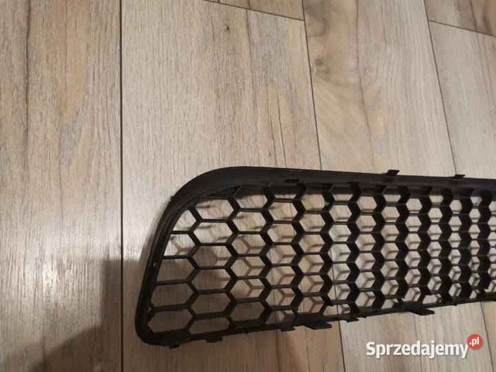 FIAT 500 SPORT ŚRODKA KRATKA ZDERZAKA PRZÓD sprzedam