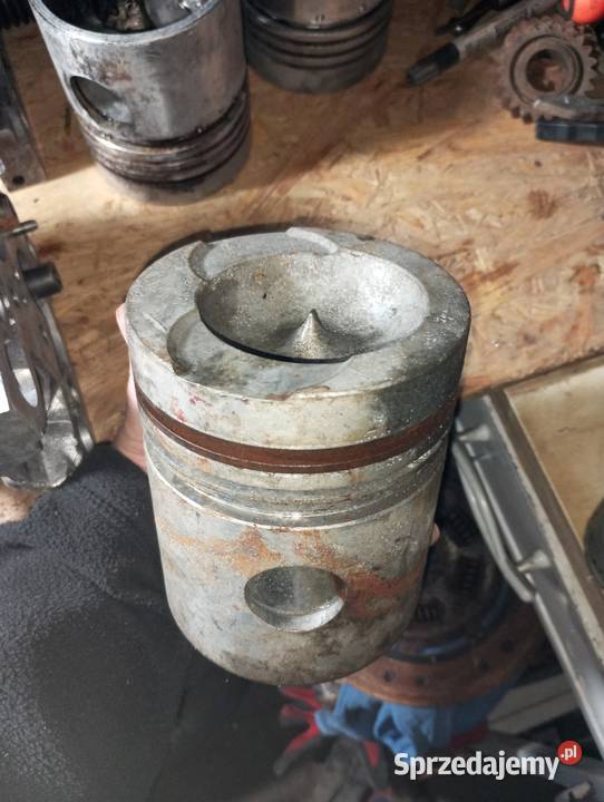 Głowica tłoki t25 Władimirec tłok głowice zsrr Legnica