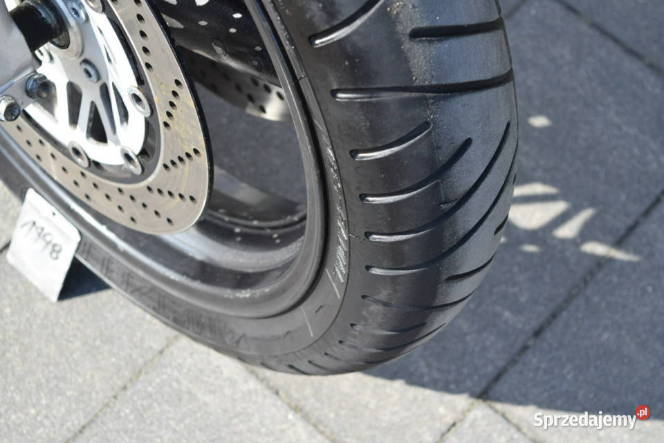 Suzuki RF ładny stan dok na książka z DE Śrem