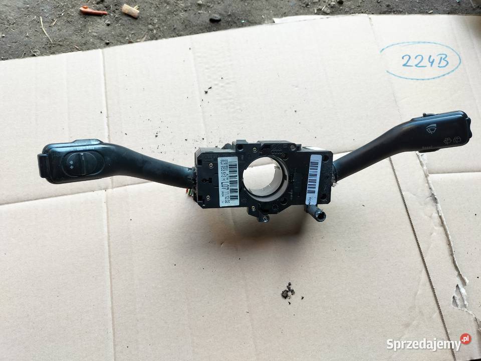 AUDI A38L A3 8L 8L0953513H KOSTKA MANETKI Kamień-Kolonia