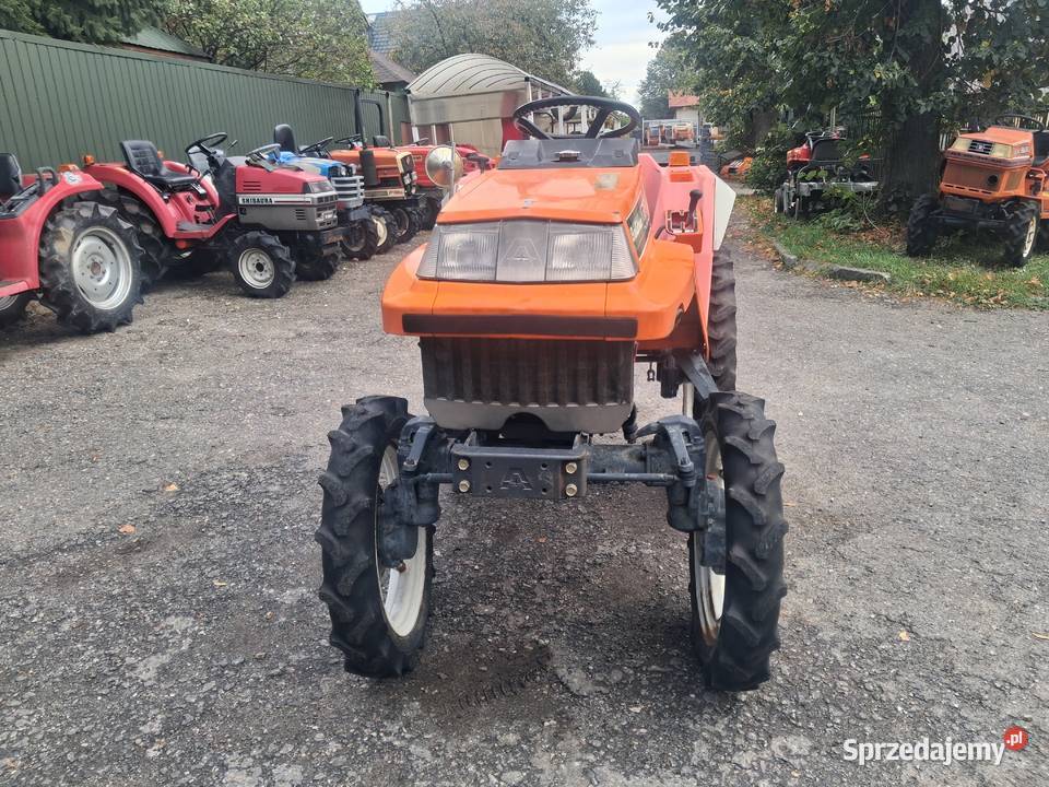 Kubota Xb1 4x4 Rolnictwo Konary