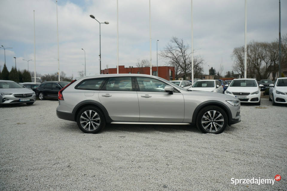 Volvo V90 Cross Country B5 D AWD 235 Ultimate światła przeciwmgielne Poznań