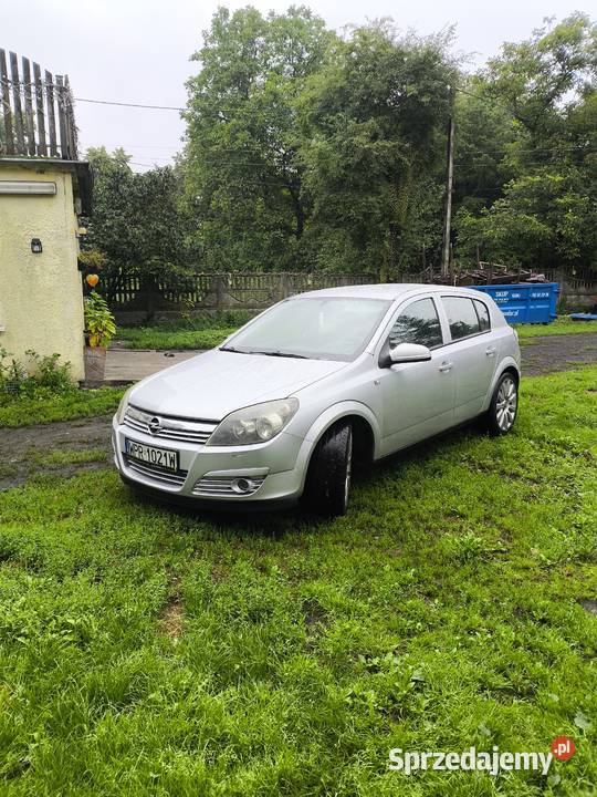 Opel astra h 13 nowe kompsprzeglo nowa skrzynia diesel Brwinów