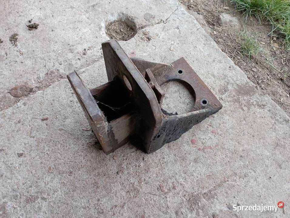 Zaczep dolny Ursus C 325 C325 C328 C 328 Słupca sprzedam