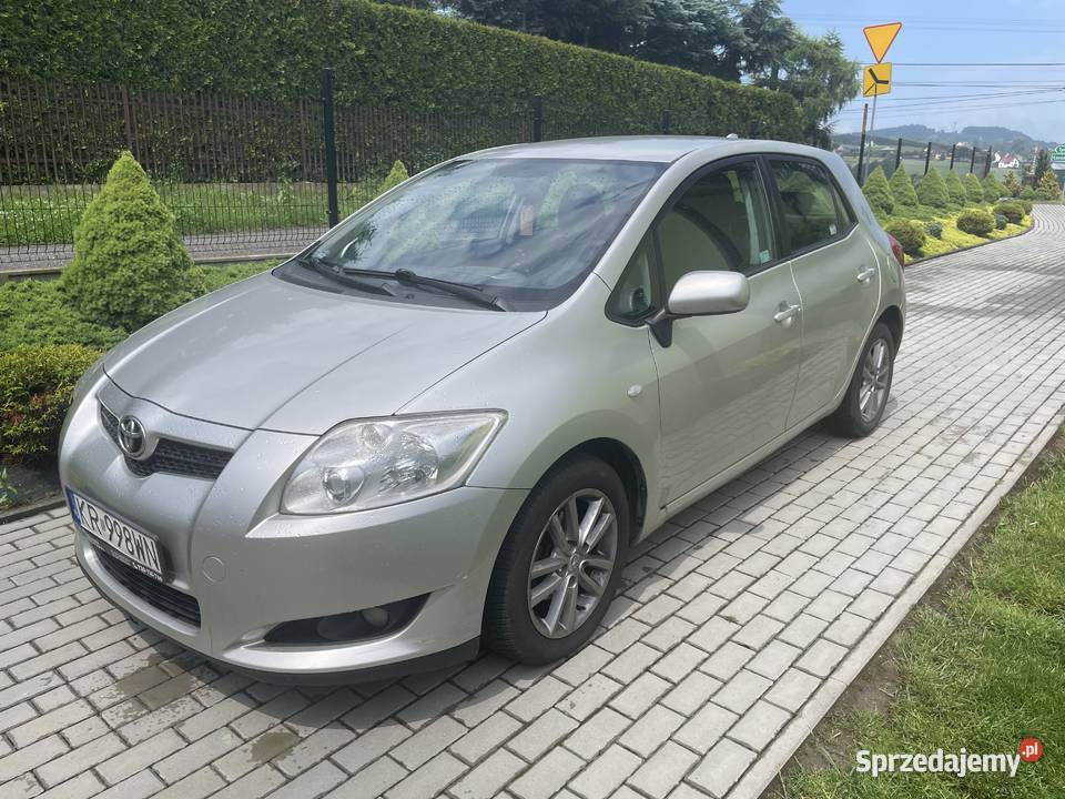 Toyota Auris I 16 124 2008 Garażowany małopolskie