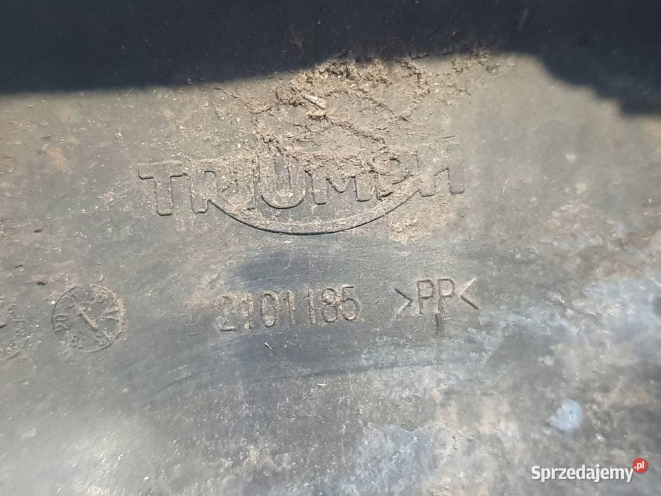 OSŁONA ZBIORNICZKA WYRÓWNOWAWCZEGO Triumph Szyby i owiewki