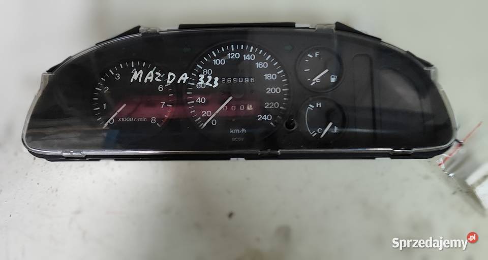 Mazda 323 Licznik zegar