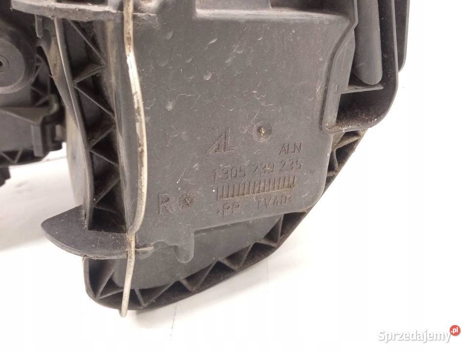 LAMPA PRZÓD PRAWA EUROPA 0301205204 VW