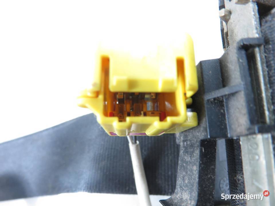 PAS PRAWY PRZEDNI VW TRANSPORTER T5 7H0857806F