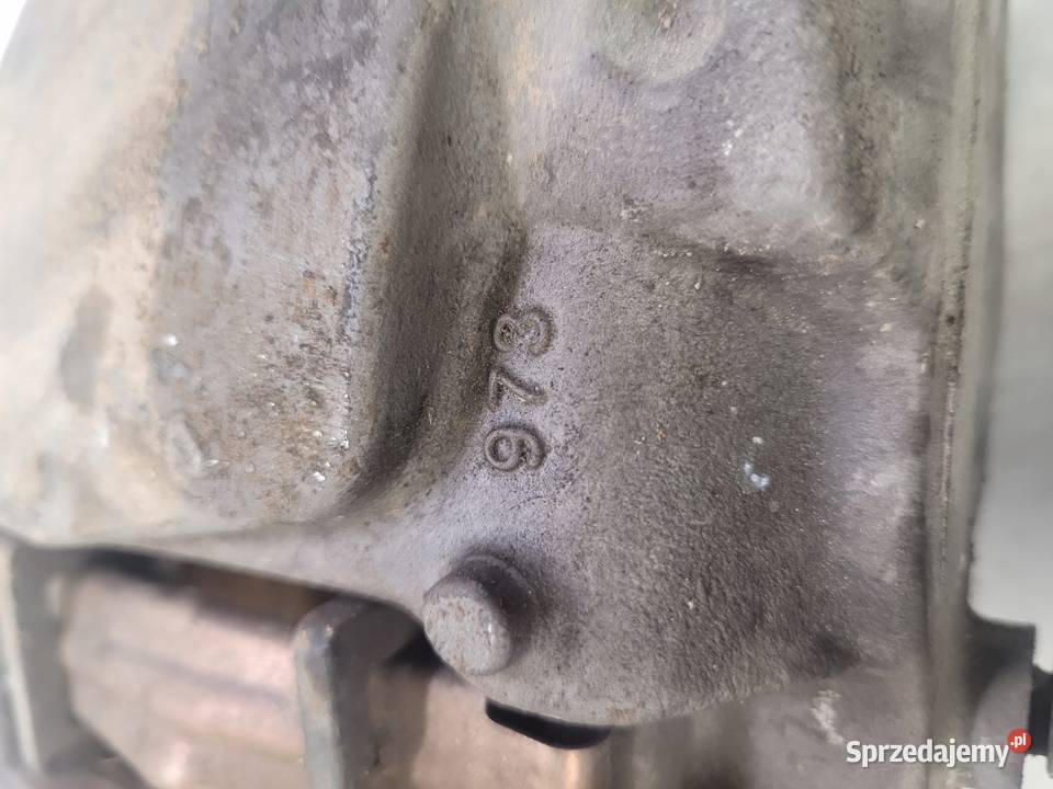 ZACISK HAMULCOWY LEWY PRZÓD AUDI A4 A5 8W05DQ