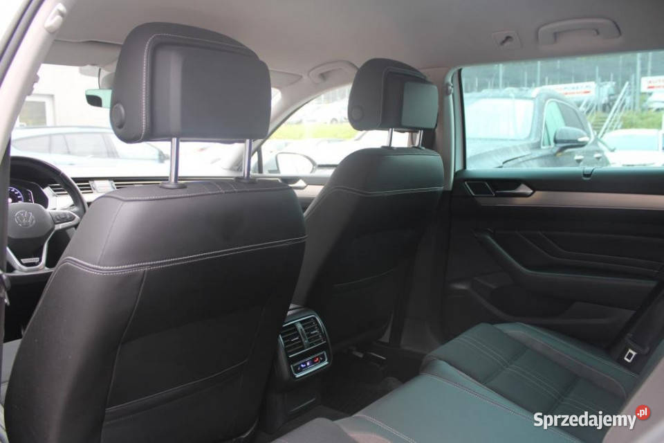 Volkswagen Passat 2021r IQ Light Hak AAC Kraków