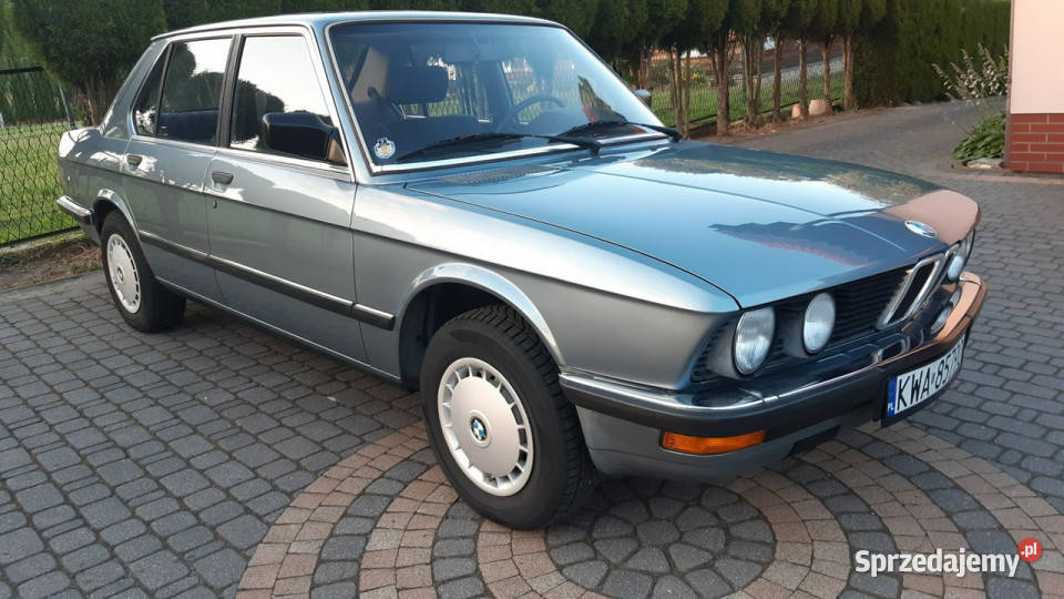 BMW 518 BMW 5er 518i E28 19811987 lakier metallic Bachowice