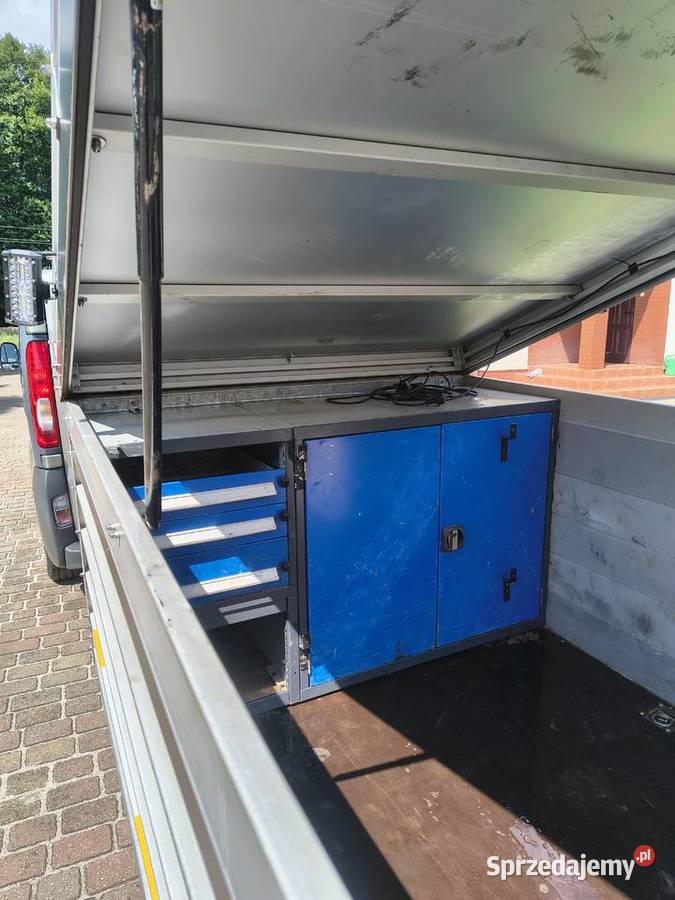 Przyczepka lekka aluminiowa 750 szczelna towarowe Do samochodów osobowych Płock