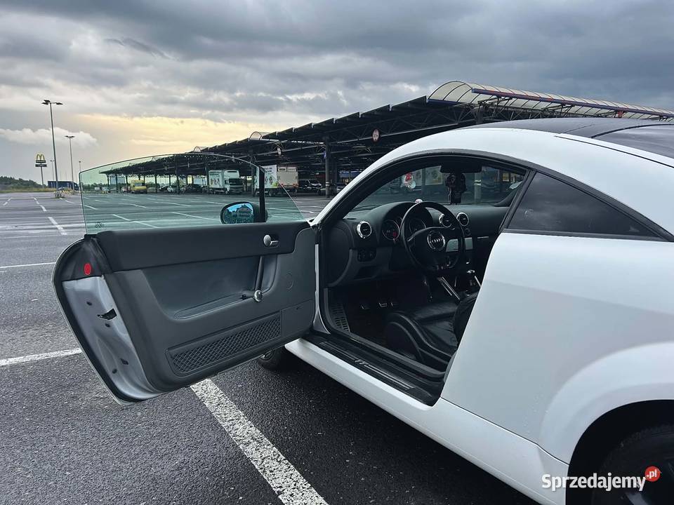 AUDI TT Rok produkcji 1999 Dąbrowa Górnicza